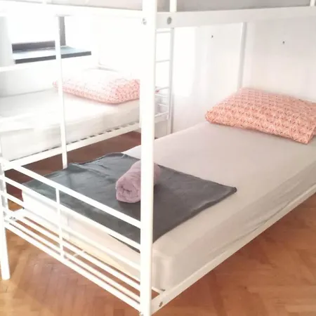 홈스테이 Gest House Roberto *